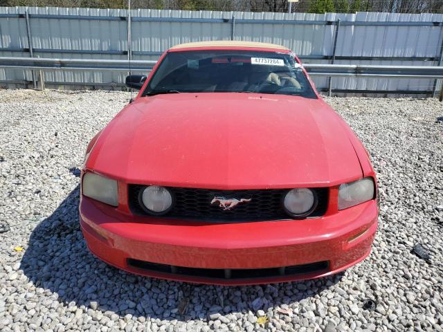 1ZVHT85H565224140 - 2006 FORD MUSTANG GT RED photo 5