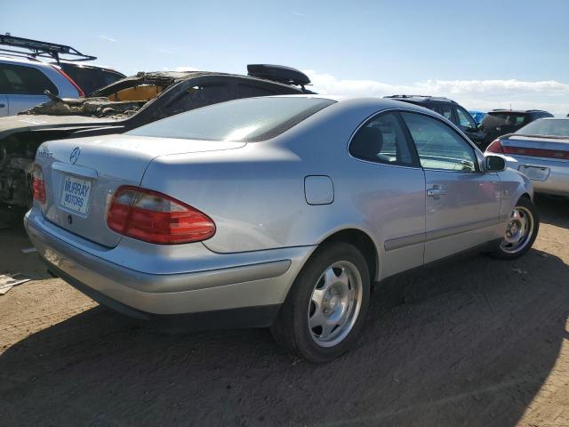 WDBLJ65G9XF044927 - 1999 MERCEDES-BENZ CLK 320 SILVER photo 3