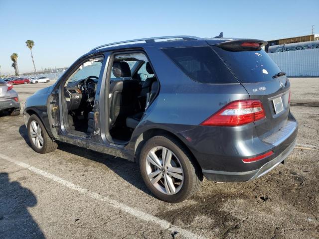 4JGDA5HB1CA045752 - 2012 MERCEDES-BENZ ML 350 4MATIC GRAY photo 2