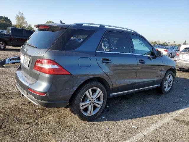 4JGDA5HB1CA045752 - 2012 MERCEDES-BENZ ML 350 4MATIC GRAY photo 3