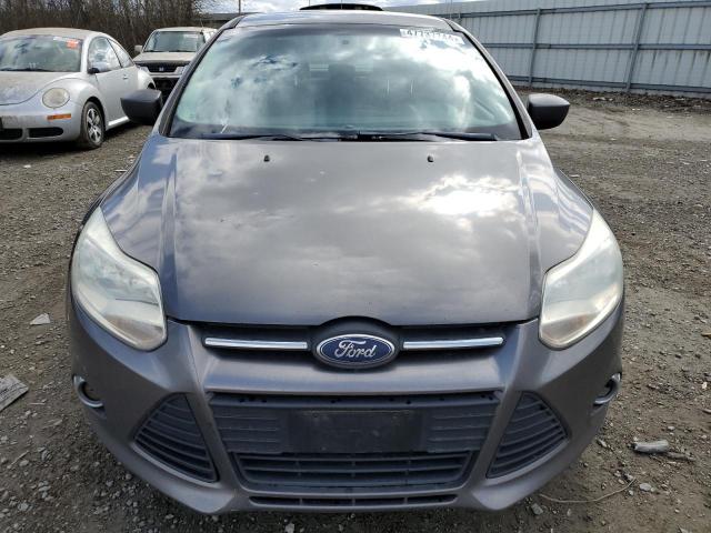 1FAHP3F20CL106823 - 2012 FORD FOCUS SE GRAY photo 5