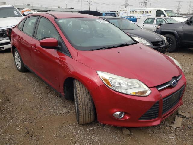 1FAHP3F26CL151782 - 2012 FORD FOCUS SE RED photo 4