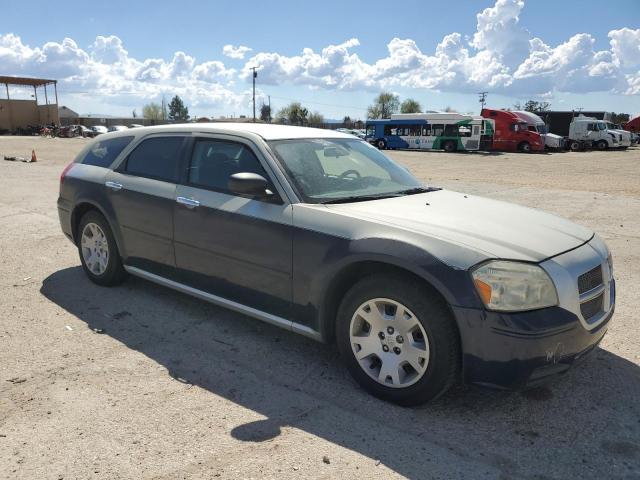 2D4FV48T35H624690 - 2005 DODGE MAGNUM SE GRAY photo 4