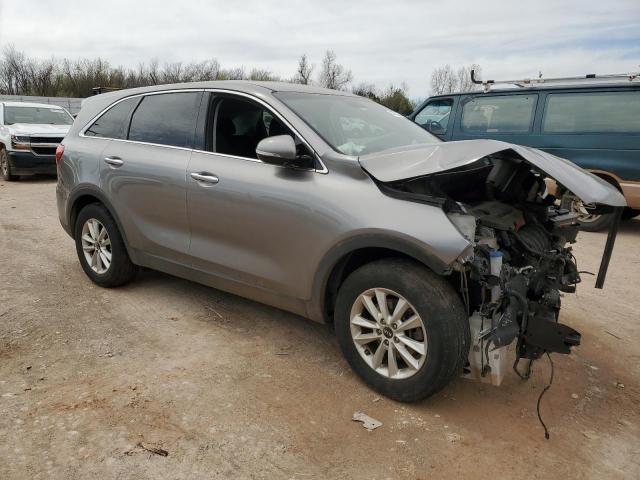 5XYPG4A31KG528458 - 2019 KIA SORENTO L GRAY photo 4