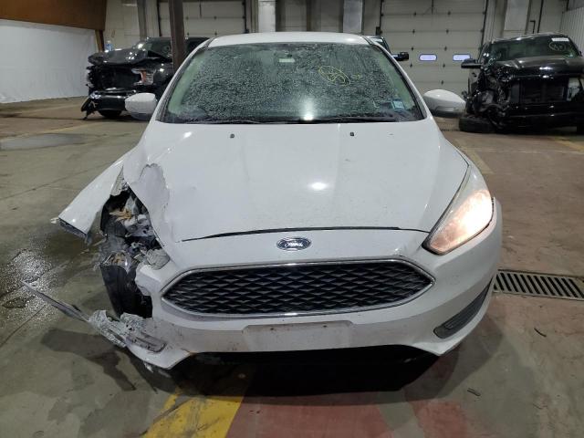 1FADP3F26GL320686 - 2016 FORD FOCUS SE WHITE photo 5