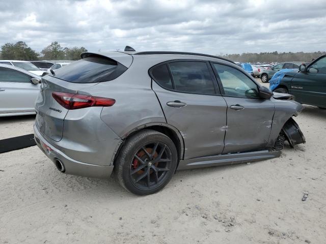 ZASPAKBNXM7D18289 - 2021 ALFA ROMEO STELVIO TI Մոխրագույն լուսանկար 3