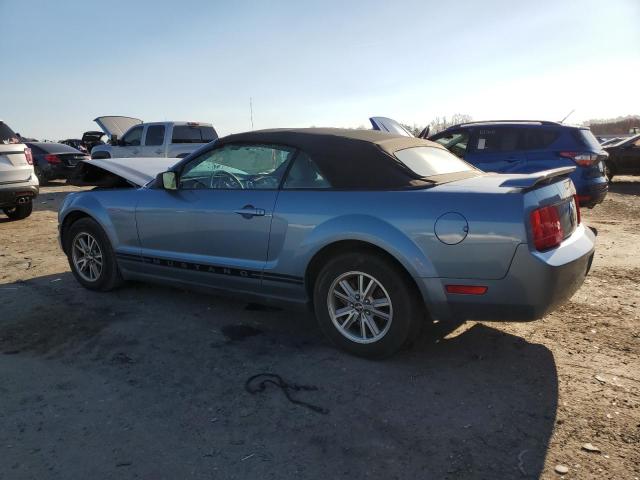 1ZVHT84N155218423 - 2005 FORD MUSTANG BLUE photo 2