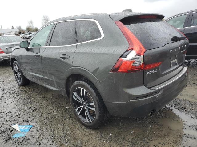 YV4A22RK0J1023253 - 2018 VOLVO XC60 T6 MOMENTUM GRAY photo 2