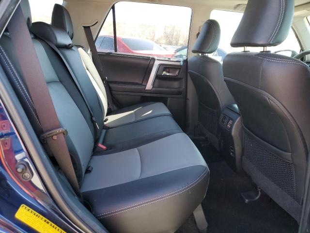 JTEBU5JR3J5518353 - 2018 TOYOTA 4RUNNER SR5/SR5 PREMIUM 蓝色 照片 11