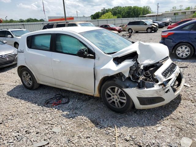 1G1JA6SH9C4141615 - 2012 CHEVROLET SONIC LS WHITE photo 4
