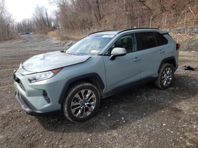 2T3A1RFVXKC058125 - 2019 TOYOTA RAV4 XLE PREMIUM GRAY photo 1