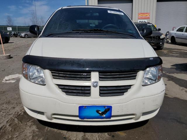 1D4GP45R85B306869 - 2005 DODGE CARAVAN SXT WHITE photo 5