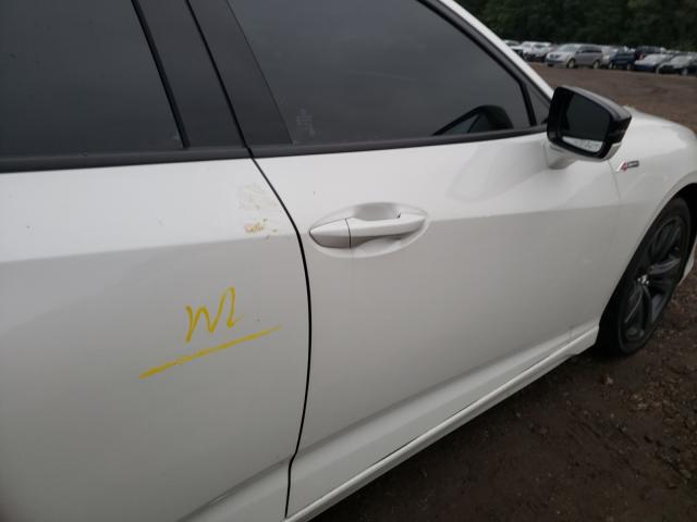 19UUB5F50MA014199 - 2021 ACURA TLX TECH A WHITE photo 9