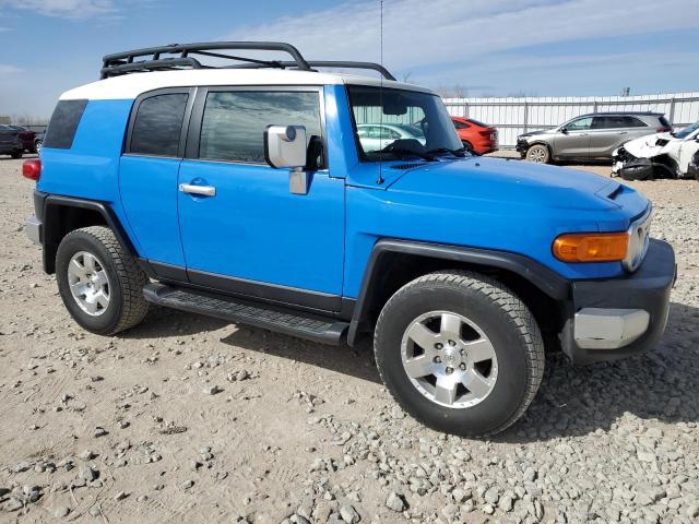 JTEBU11F170061319 - 2007 TOYOTA FJ CRUISER BLUE photo 4