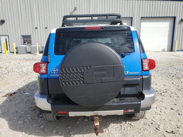 JTEBU11F170061319 - 2007 TOYOTA FJ CRUISER BLUE photo 6