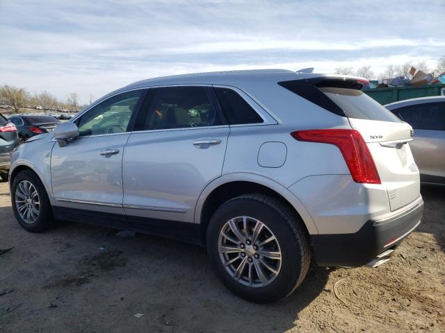 1GYKNCRS7JZ208285 - 2018 CADILLAC XT5 LUXURY SILVER photo 2