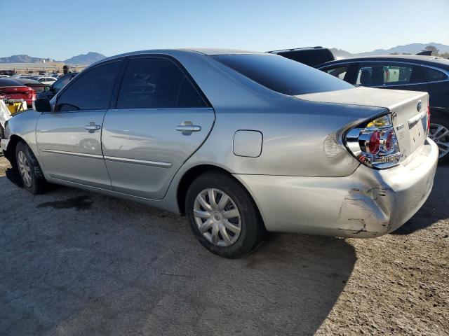 4T1BE32K65U039942 - 2005 TOYOTA CAMRY LE SILVER photo 2