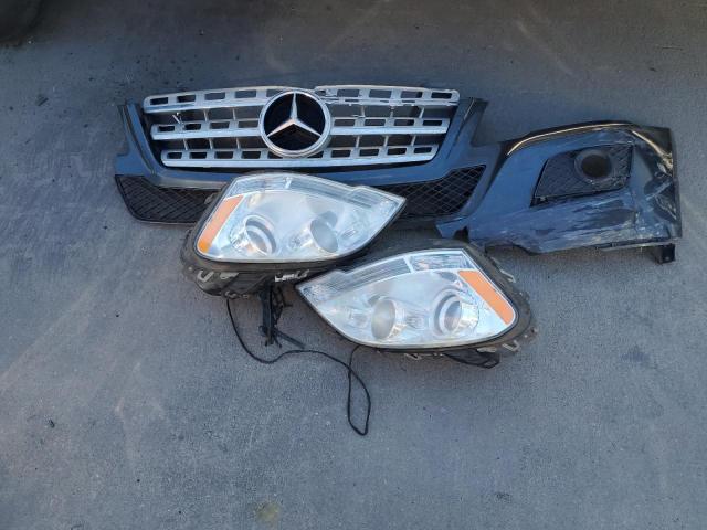 4JGBB8GB8BA738341 - 2011 MERCEDES-BENZ ML 350 4MATIC BLACK photo 13