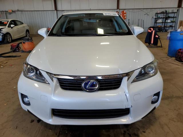 JTHKD5BH1D2125773 - 2013 LEXUS CT 200 WHITE photo 5