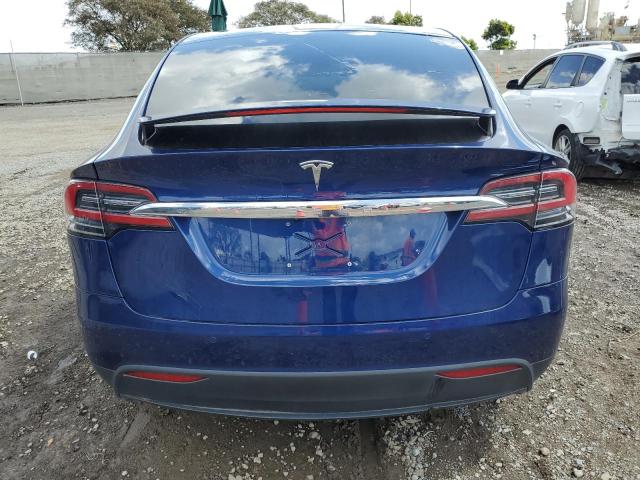 5YJXCDE25JF112920 - 2018 TESLA MODEL X BLUE photo 6