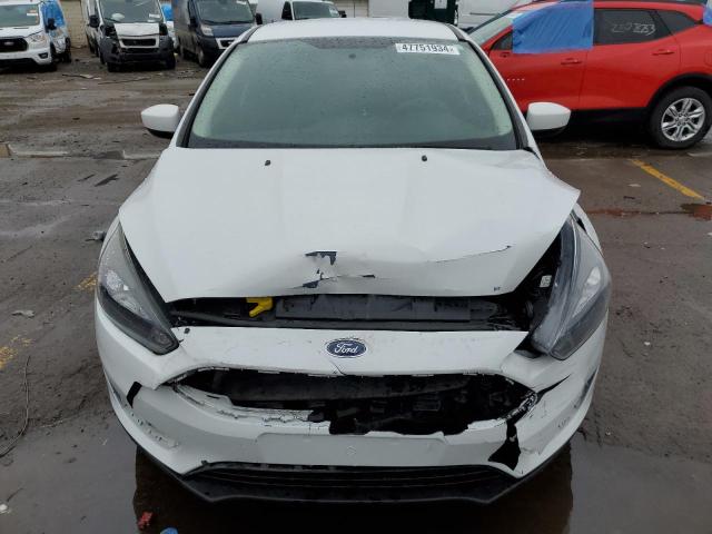 1FADP3F20JL204830 - 2018 FORD FOCUS SE WHITE photo 5