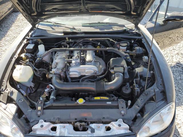 JM1NB353830311040 - 2003 MAZDA MX-5 MIATA BASE BLACK photo 11