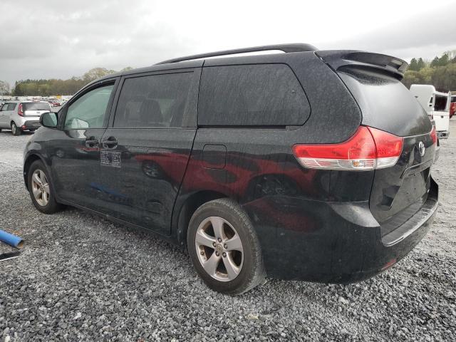 5TDKK3DC4DS314102 - 2013 TOYOTA SIENNA LE BLACK photo 2