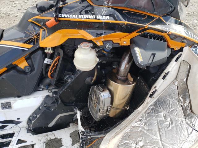 2BPSTMHH3HV000018 - 2017 SKI DOO SUMMIT X 8 ORANGE photo 7