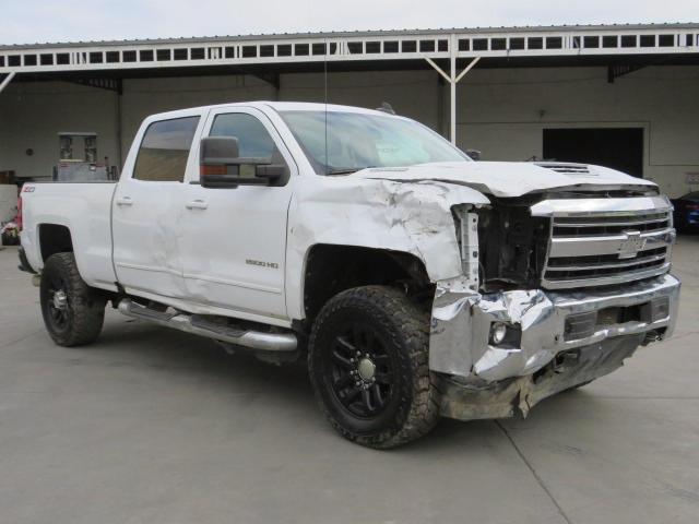 1GC1KSEY4KF207094 - 2019 CHEVROLET SILVERADO K2500 HEAVY DUTY LT WHITE photo 1