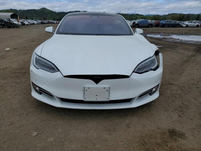 5YJSA1E25JF296142 - 2018 TESLA MODEL S 白色 照片 5