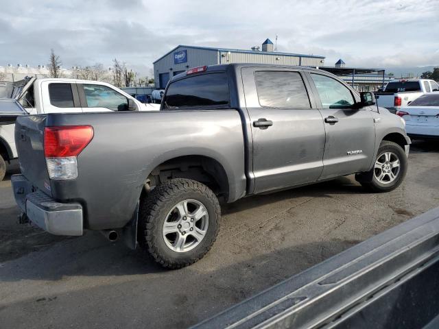 5TFEY5F13BX102253 - 2011 TOYOTA TUNDRA CREWMAX SR5 CHARCOAL photo 3