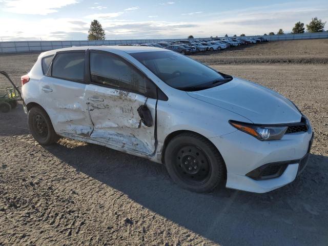 JTNKARJEXJJ557932 - 2018 TOYOTA COROLLA IM WHITE photo 4