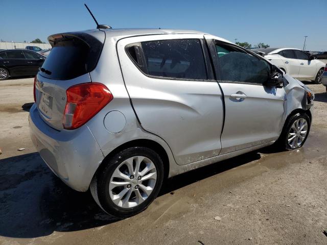 KL8CD6SA0LC412599 - 2020 CHEVROLET SPARK 1LT SILVER photo 3