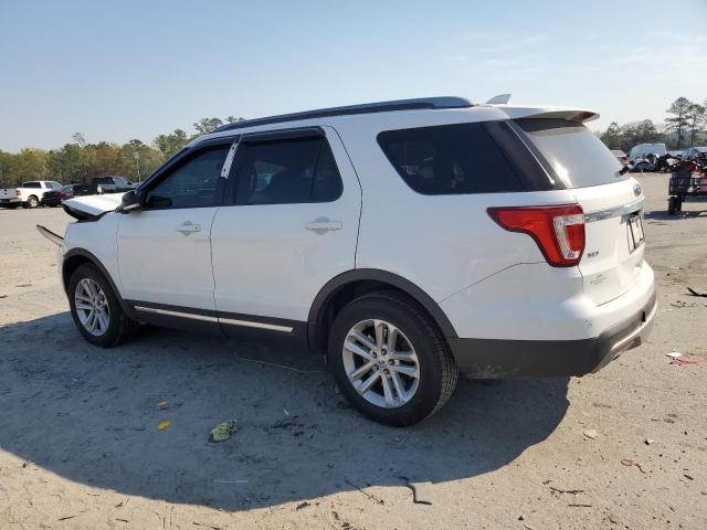 1FM5K7D80HGA84117 - 2017 FORD EXPLORER XLT WHITE photo 2