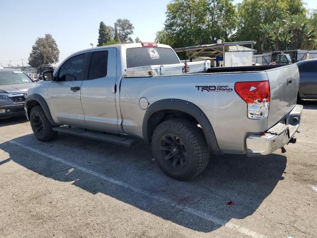 5TFRT54117X008172 - 2007 TOYOTA TUNDRA DOUBLE CAB SR5 SILVER photo 2