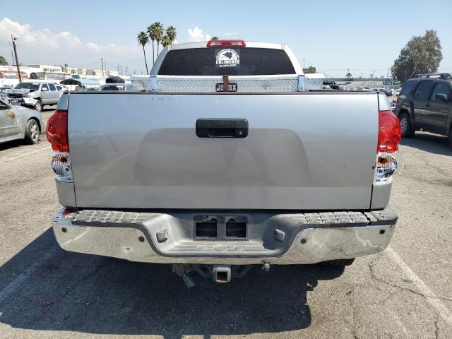 5TFRT54117X008172 - 2007 TOYOTA TUNDRA DOUBLE CAB SR5 SILVER photo 6