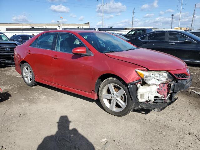 4T1BF1FK2EU803913 - 2014 TOYOTA CAMRY L RED photo 4