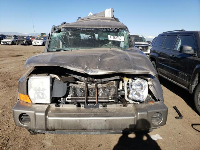 1J8HG48N06C288785 - 2006 JEEP COMMANDER 金色 照片 5