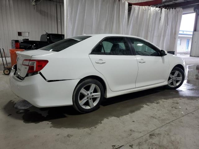 4T1BF1FK1CU508296 - 2012 TOYOTA CAMRY BASE WHITE photo 3