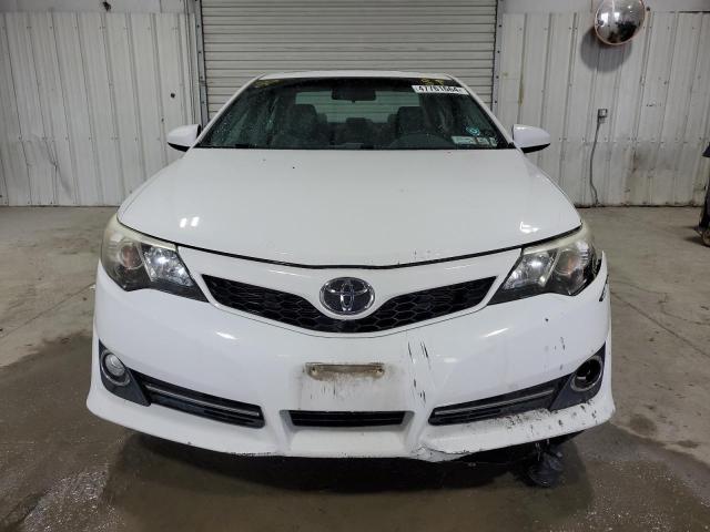 4T1BF1FK1CU508296 - 2012 TOYOTA CAMRY BASE WHITE photo 5