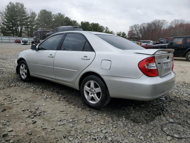 4T1BA32K24U028902 - 2004 TOYOTA CAMRY SE SILVER photo 2