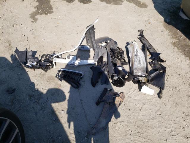 WBXYJ3C34JEJ84258 - 2018 BMW X2 SDRIVE28I WHITE photo 12