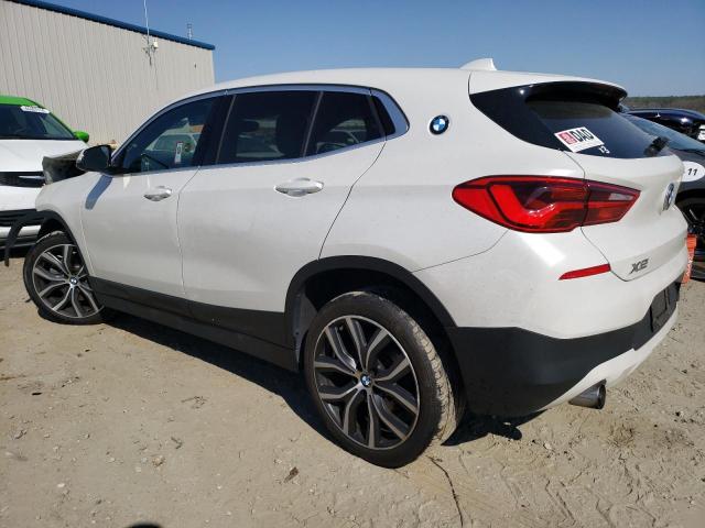 WBXYJ3C34JEJ84258 - 2018 BMW X2 SDRIVE28I WHITE photo 2