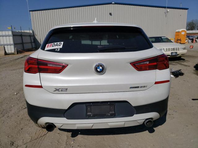 WBXYJ3C34JEJ84258 - 2018 BMW X2 SDRIVE28I WHITE photo 6