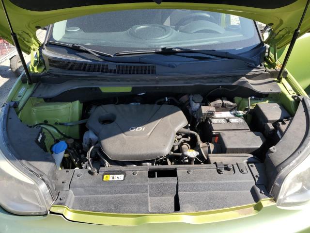 KNDJN2A29F7779044 - 2015 KIA SOUL GREEN photo 11