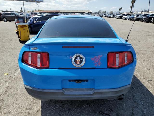 1ZVBP8AN0A5115213 - 2010 FORD MUSTANG BLUE photo 6