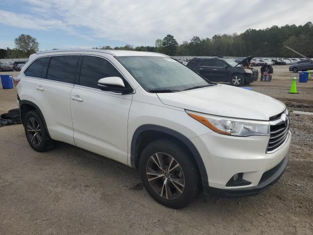 5TDKKRFH4GS178165 - 2016 TOYOTA HIGHLANDER XLE WHITE photo 4