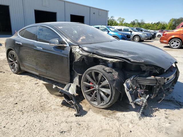 5YJSA1H20EFP55076 - 2014 TESLA MODEL S BLACK photo 4