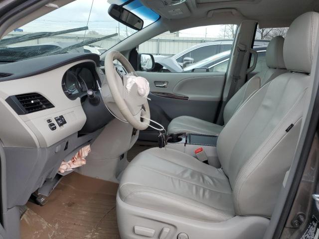 5TDYK3DC8DS398242 - 2013 TOYOTA SIENNA XLE GRAY photo 7