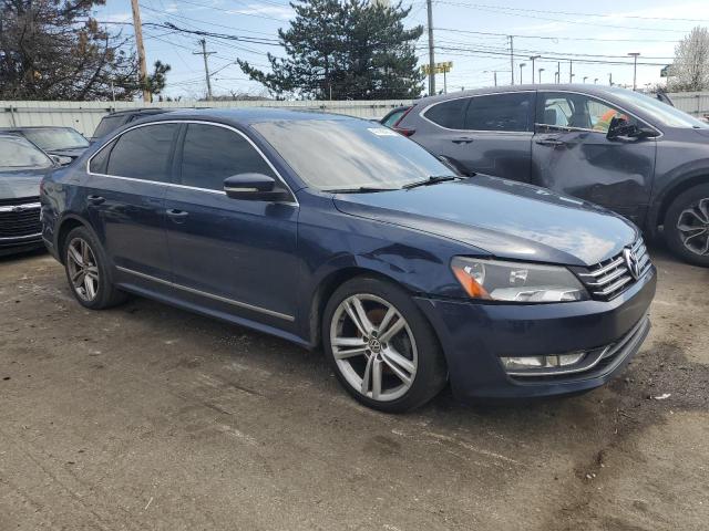 1VWCT7A39EC034575 - 2014 VOLKSWAGEN PASSAT SEL BLUE photo 4